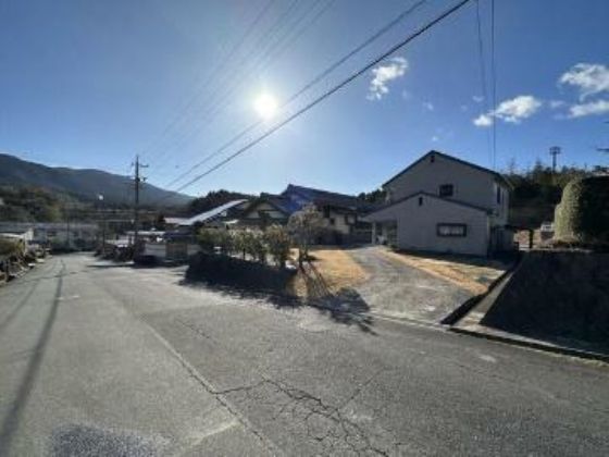 恵那市長島町永田　2階建て中古戸建住宅　外観